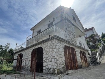 house montenegro for sale Lustica