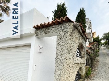 Rent Villa Valeria - II in Montenegro | Air View Lustica